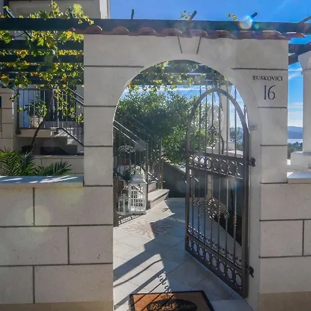 Ferienwohnung Fuer 2 Personen Ca 50 Qm In Orebic, Dalmatien Sueddalmatien - B61277 *